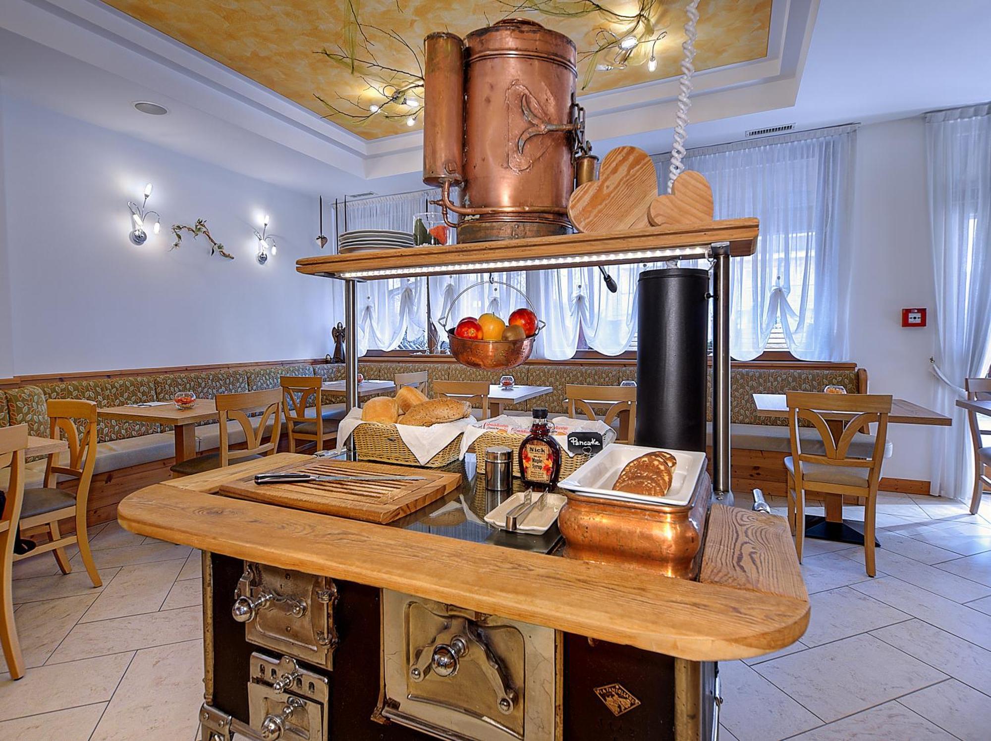 Hotel Garni La Vigna - Adult Friendly ซานมิเคเล อัลลาดิเจ ภายนอก รูปภาพ